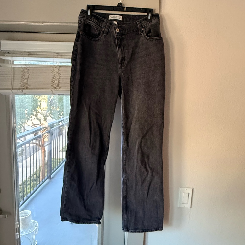 Abercrombie & Fitch Black Wash High Rise Jeans